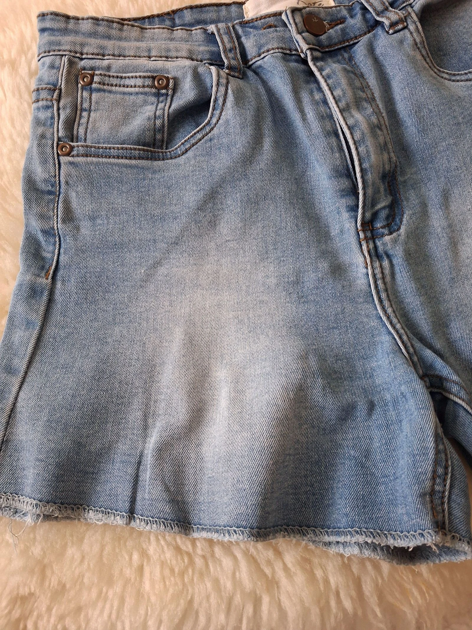 Mooie jeansshort maat 40 – photo 3